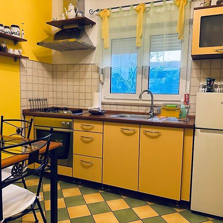 Apartments - Rooms Vesna プリモシュテン エクステリア 写真