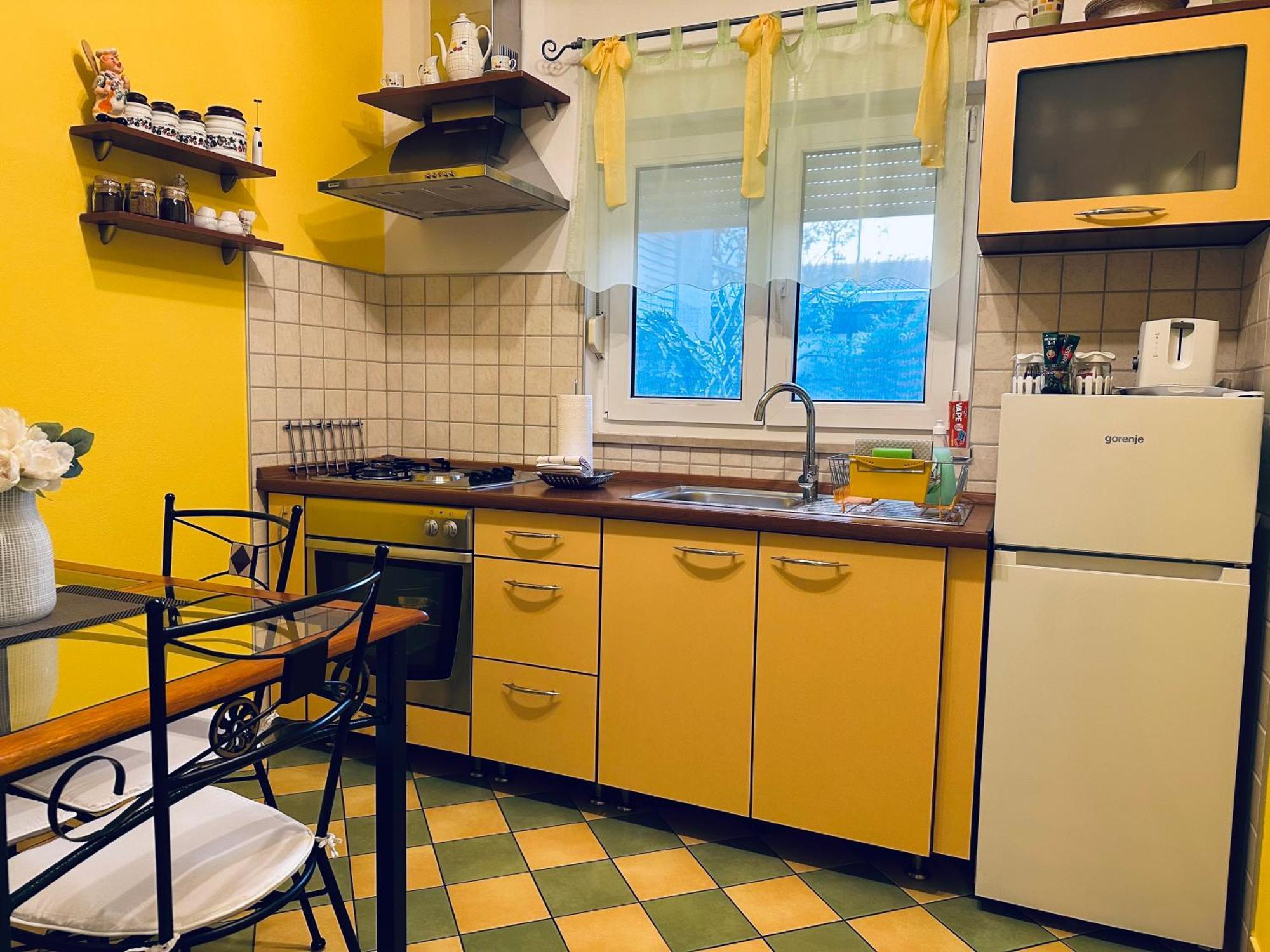 Apartments - Rooms Vesna プリモシュテン エクステリア 写真
