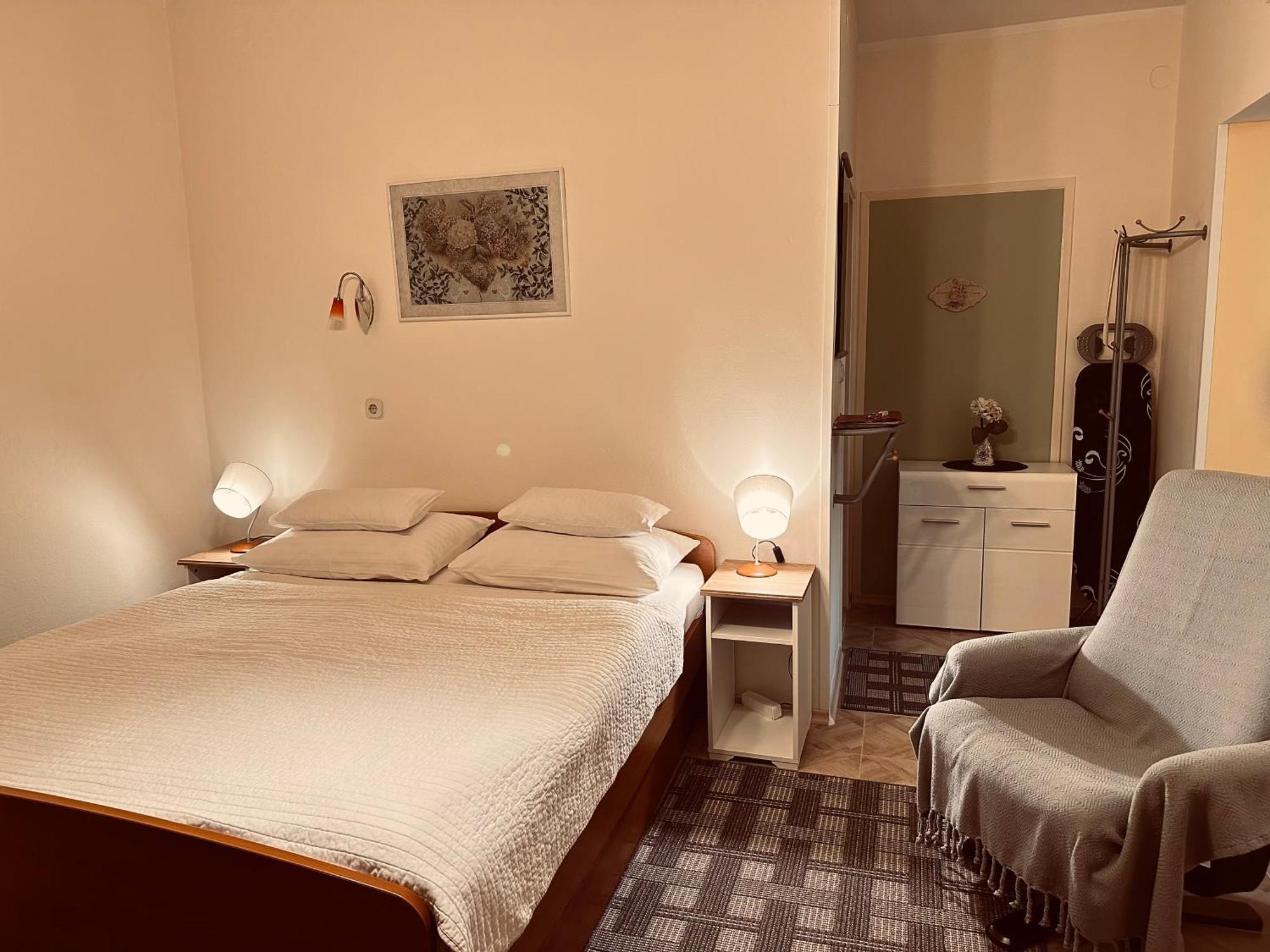 Apartments - Rooms Vesna プリモシュテン エクステリア 写真