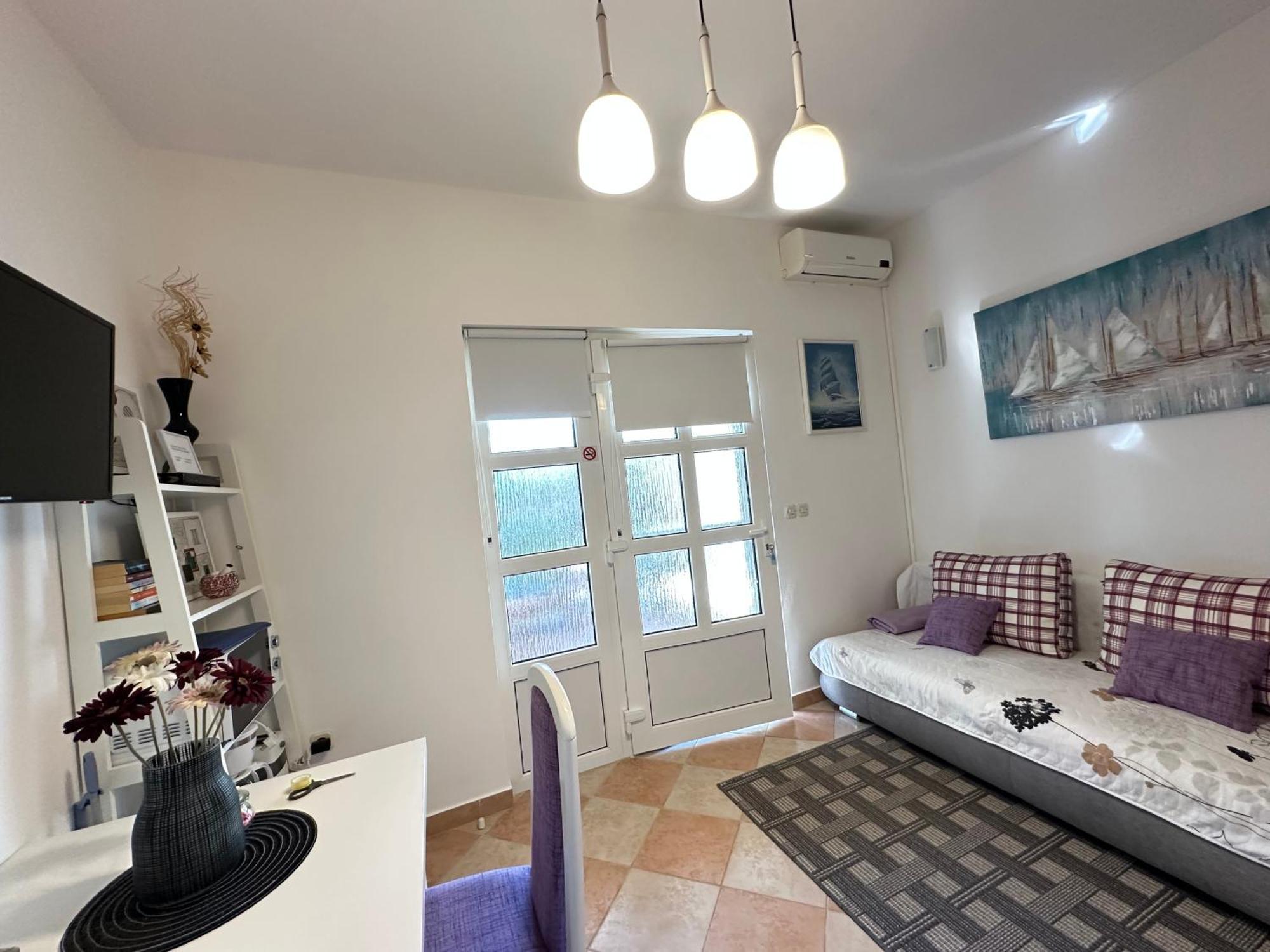Apartments - Rooms Vesna プリモシュテン エクステリア 写真
